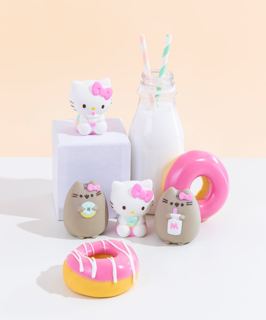 Hamee Hello Kitty® X Pusheen® Surprise Squishy Squishy Toys