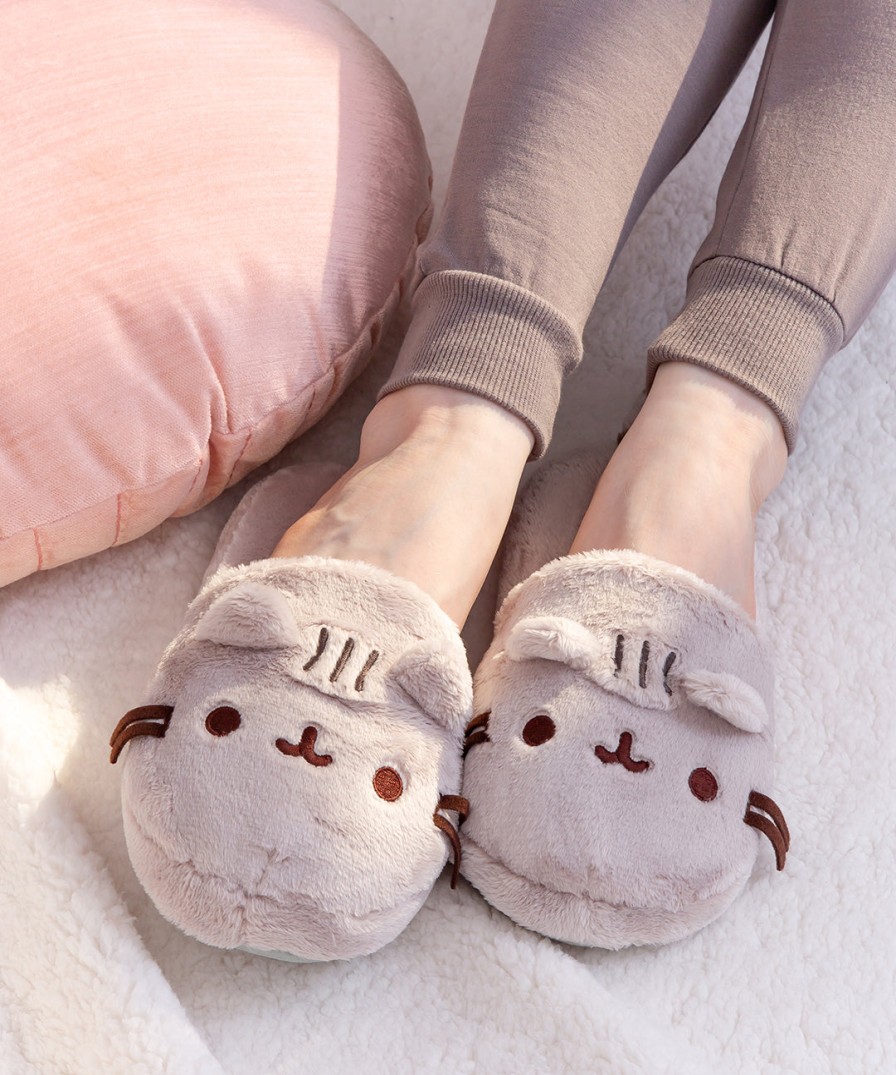 GUND Pusheen Plush Slippers Lounge & Sleep